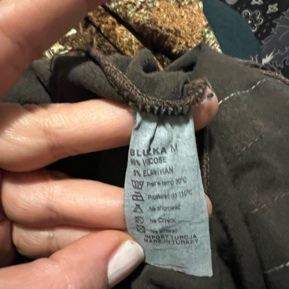 Women’s top - Picture 2 of 5